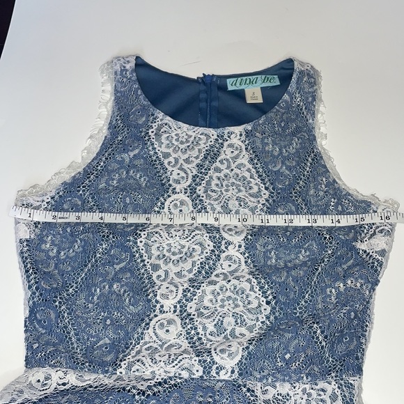 Francesca’s Dina Be lace dress, Size Small - Picture 8 of 8